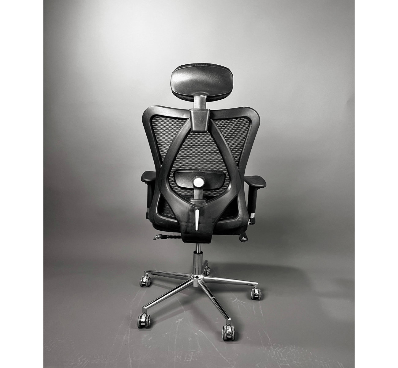 Ergonomic Office Chair M13 – Mesh Manager Chair with Headrest, Adjustable Armrests, Swivel & Wheels